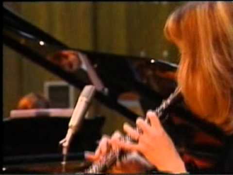 „Зурлаџиска“ (за обоа и пијано) – Гоце Коларовски