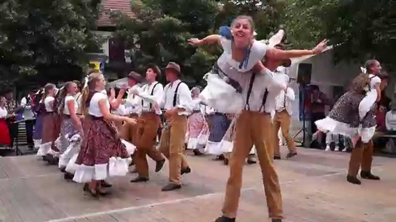 Америка – фолк музика и танци („сквер денс“)